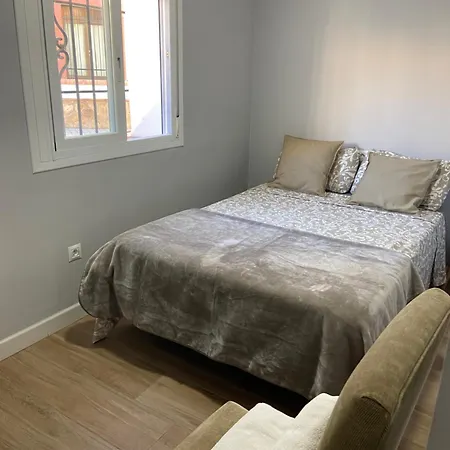 Apartamento Con Garaje Y Patio
