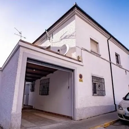 Apartamento Con Garaje Y Patio *