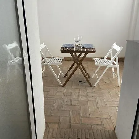 Apartamento Con Garaje Y Patio アパート