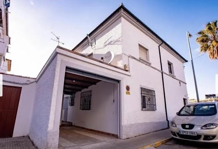 Apartamento Con Garaje Y Patio *