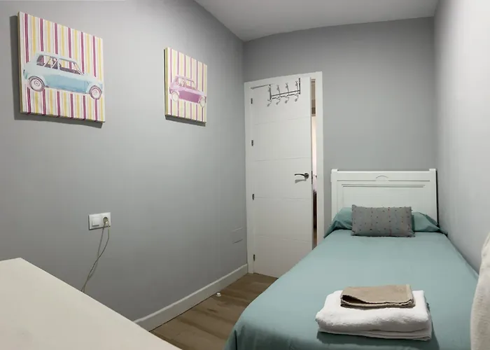 Apartamento Con Garaje Y Patio *